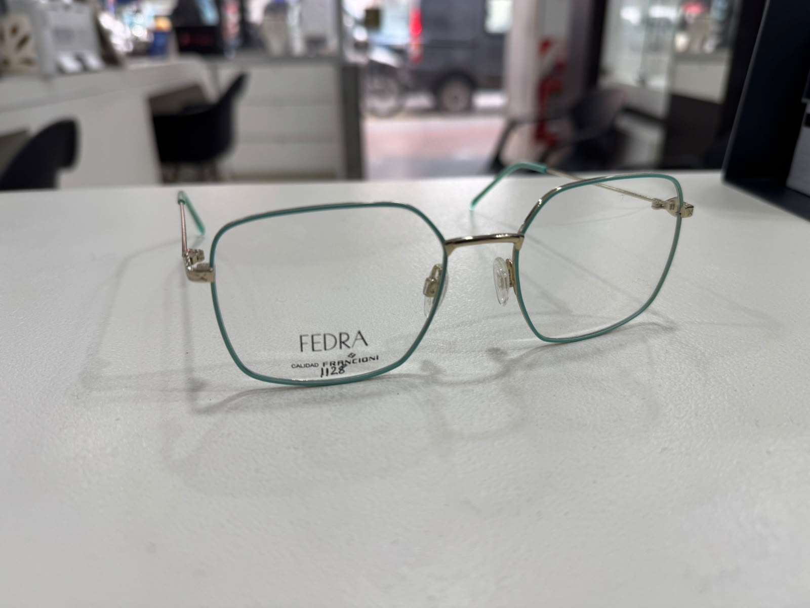 Fedra 1128